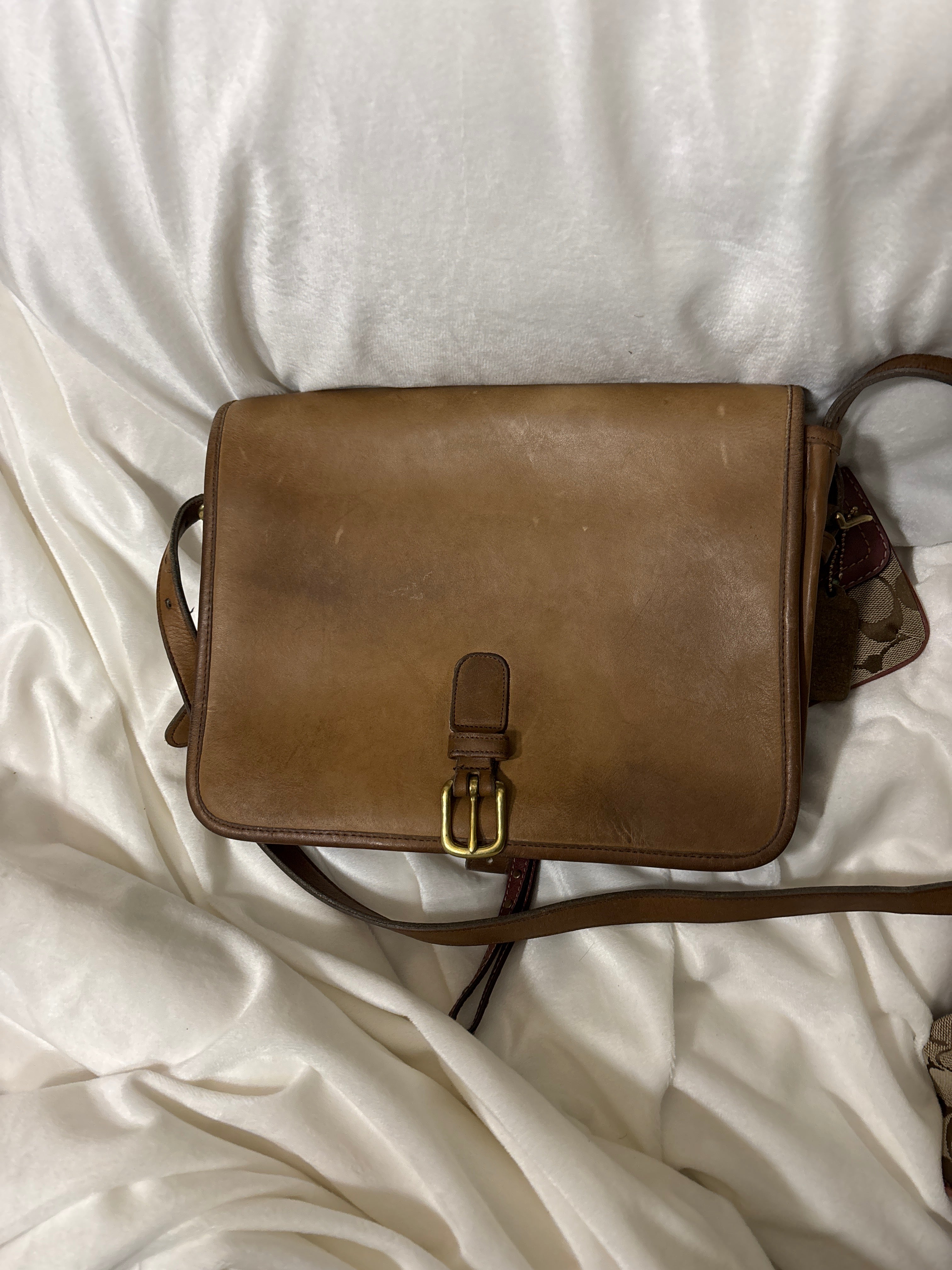 M112 Coach Saddle Bag Tan
